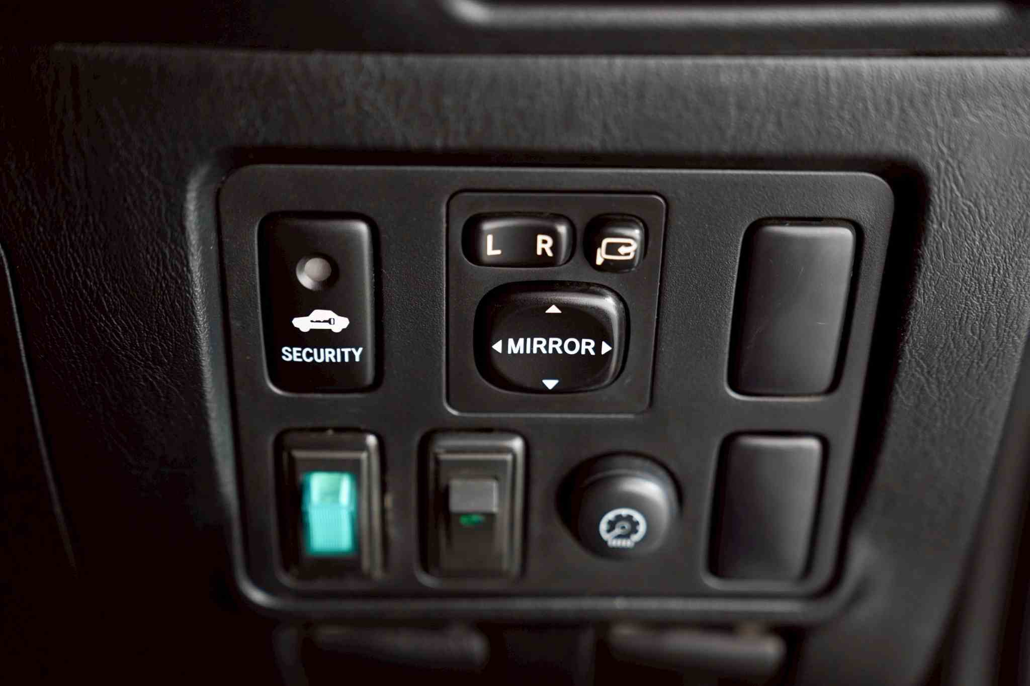 2013 TOYOTA HILUX VIGO 2.5 G AT