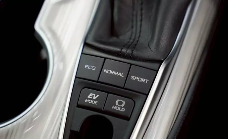 2019 TOYOTA CAMRY 2.5 HYBRID AT