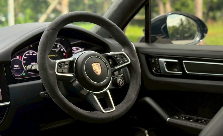 2020 Porsche Cayenne e-hybrid Lightweight Coupe