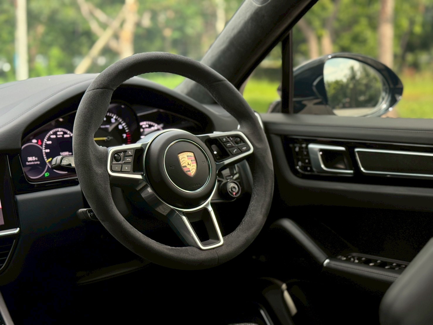 2020 Porsche Cayenne e-hybrid Lightweight Coupe