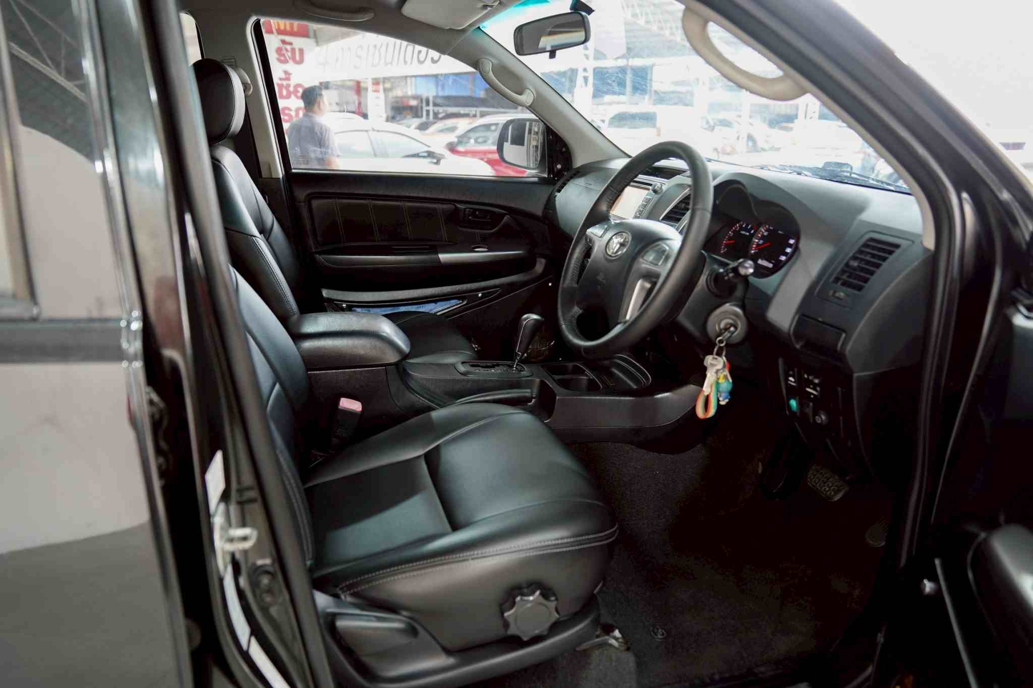 2013 TOYOTA HILUX VIGO 2.5 G AT