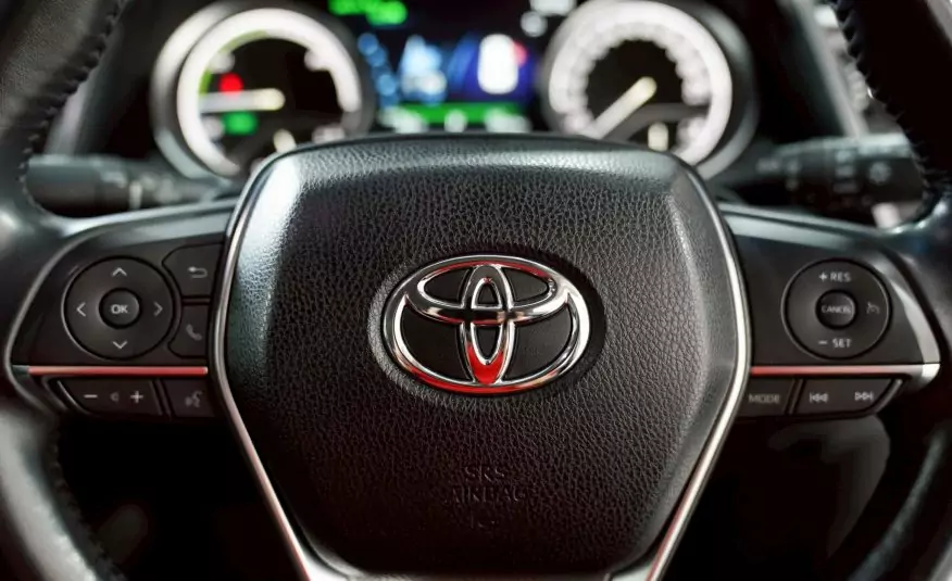 2019 TOYOTA CAMRY 2.5 HYBRID AT