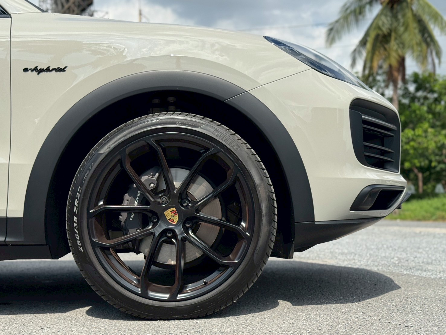 2020 Porsche Cayenne e-hybrid Lightweight Coupe