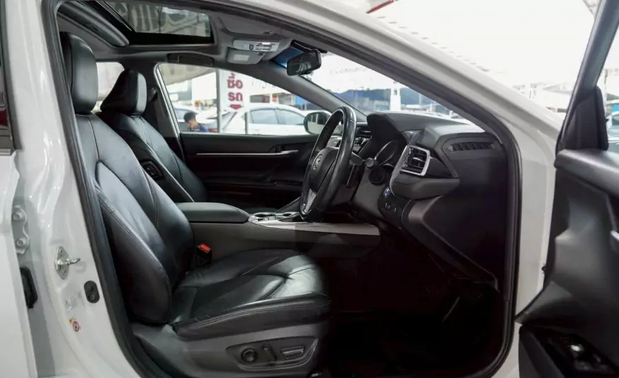 2019 TOYOTA CAMRY 2.5 HYBRID AT