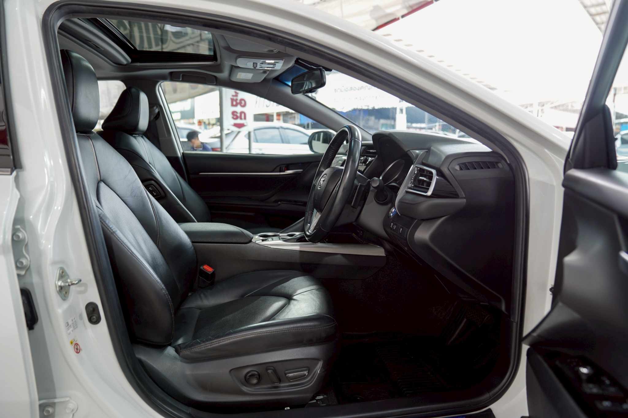 2019 TOYOTA CAMRY 2.5 HYBRID AT
