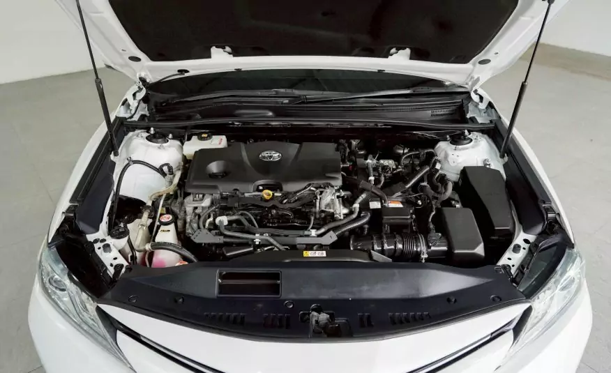 2019 TOYOTA CAMRY 2.5 HYBRID AT