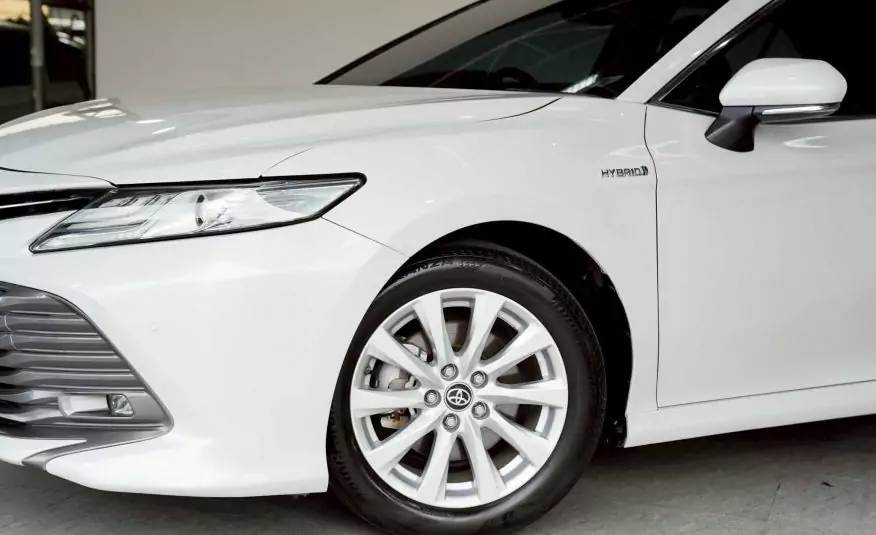 2019 TOYOTA CAMRY 2.5 HYBRID AT