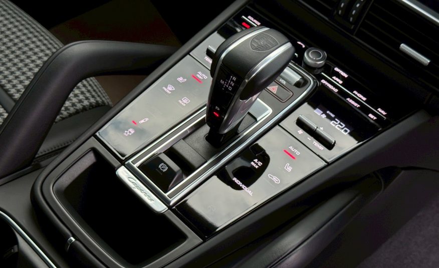 2020 Porsche Cayenne e-hybrid Lightweight Coupe