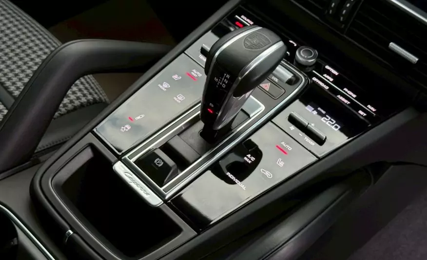 2020 Porsche Cayenne e-hybrid Lightweight Coupe