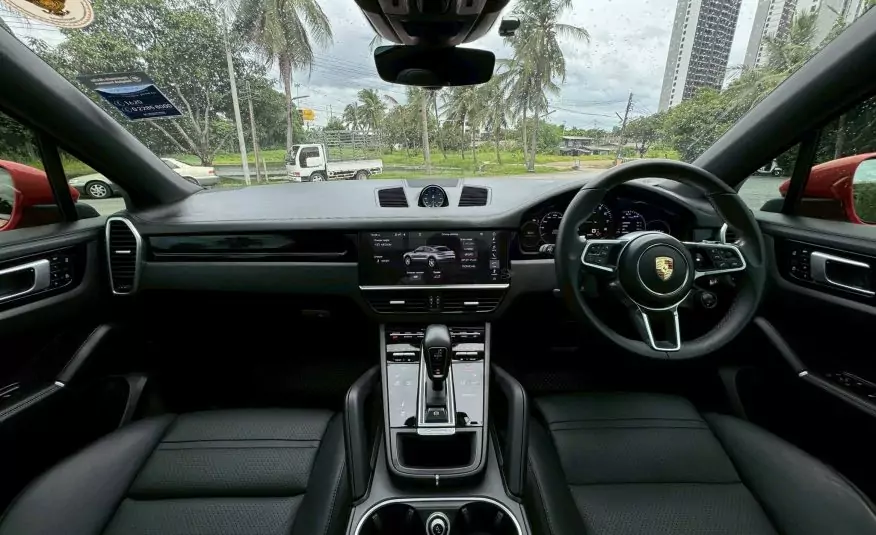 2019 Porsche Cayenne e-hybrid Coupe