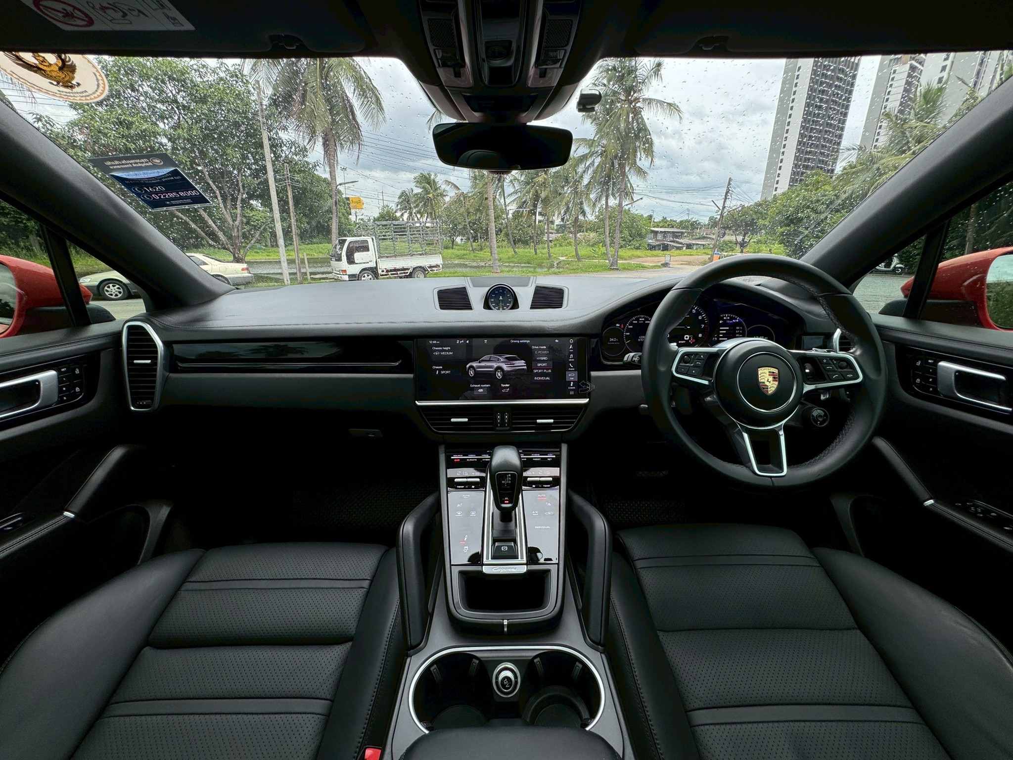 2019 Porsche Cayenne e-hybrid Coupe