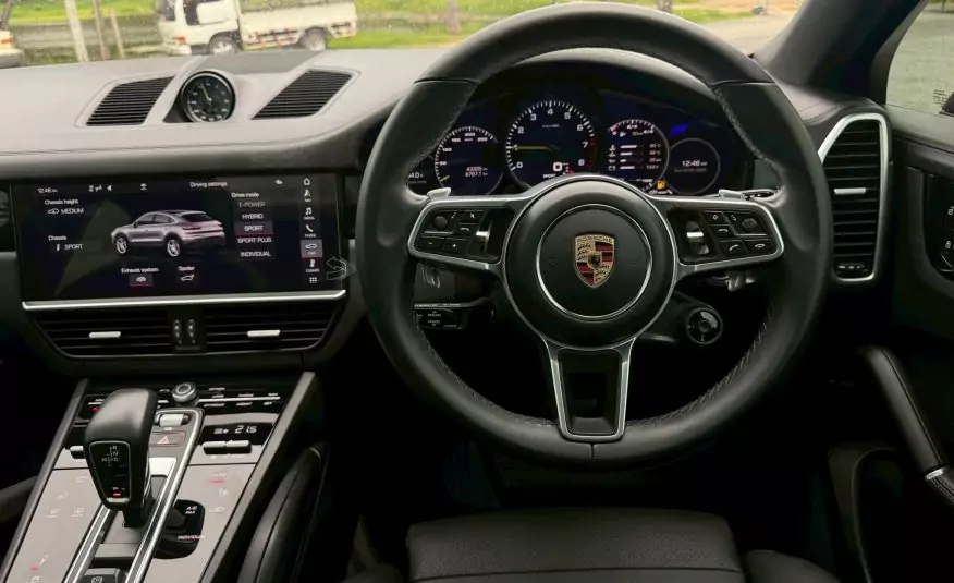 2019 Porsche Cayenne e-hybrid Coupe