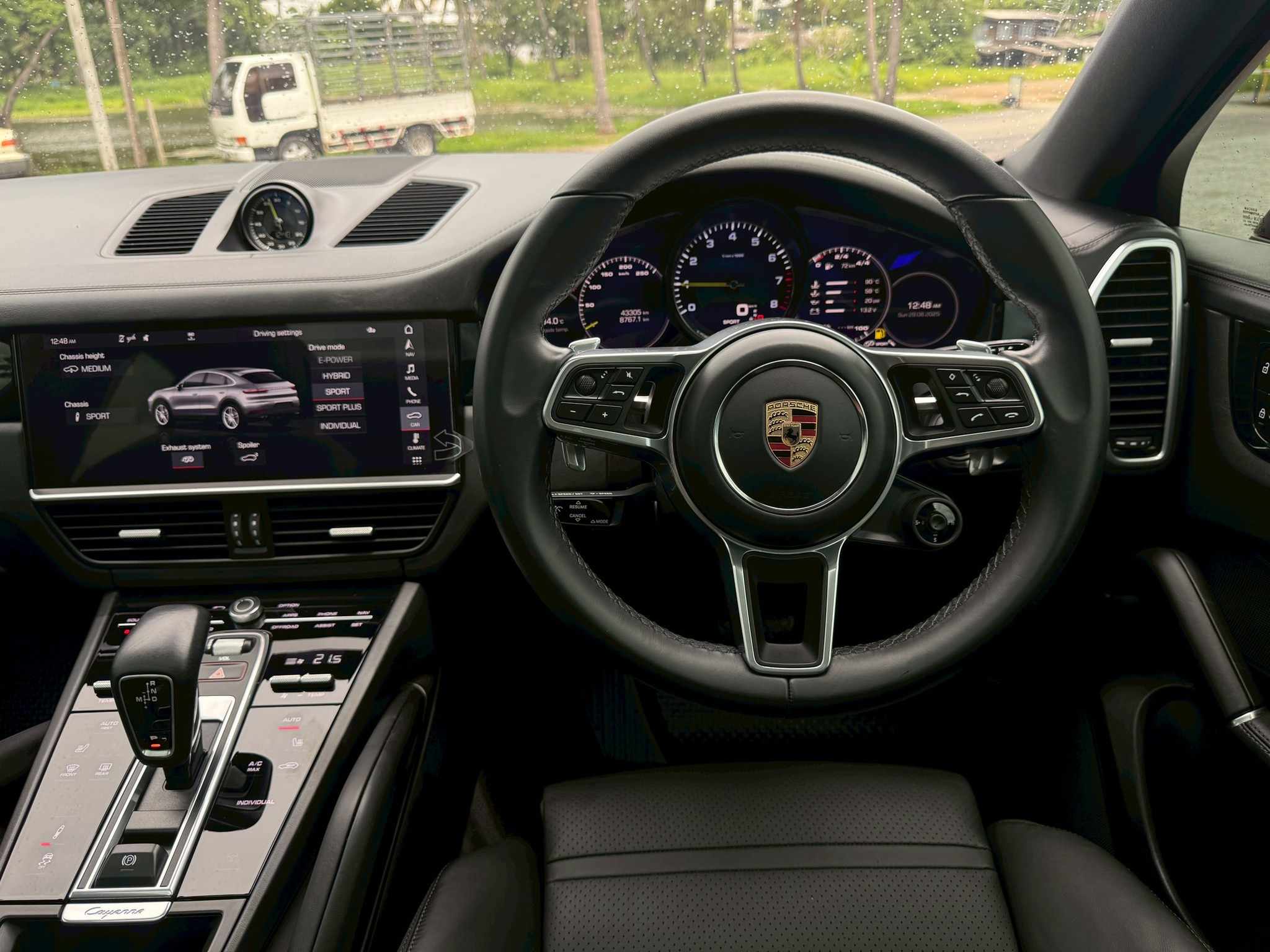 2019 Porsche Cayenne e-hybrid Coupe