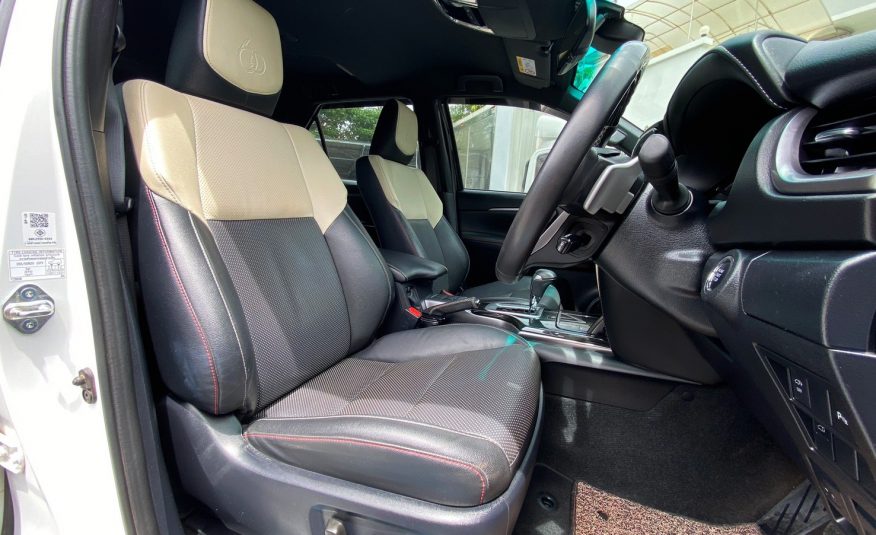 2022 Toyota Fortuner 2.8 LEGENDER 4WD รุ่นพิเศษ 60th