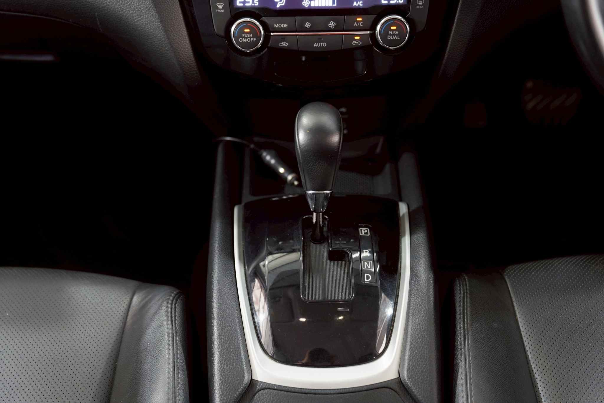 2015 NISSAN X-TRAIL 2.0 V 4WD AT