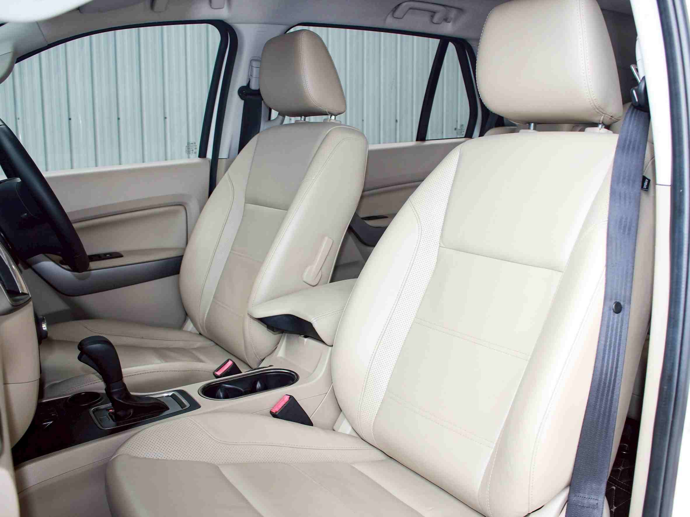 2015 FORD EVEREST 2.2 TITANIUM 2WD