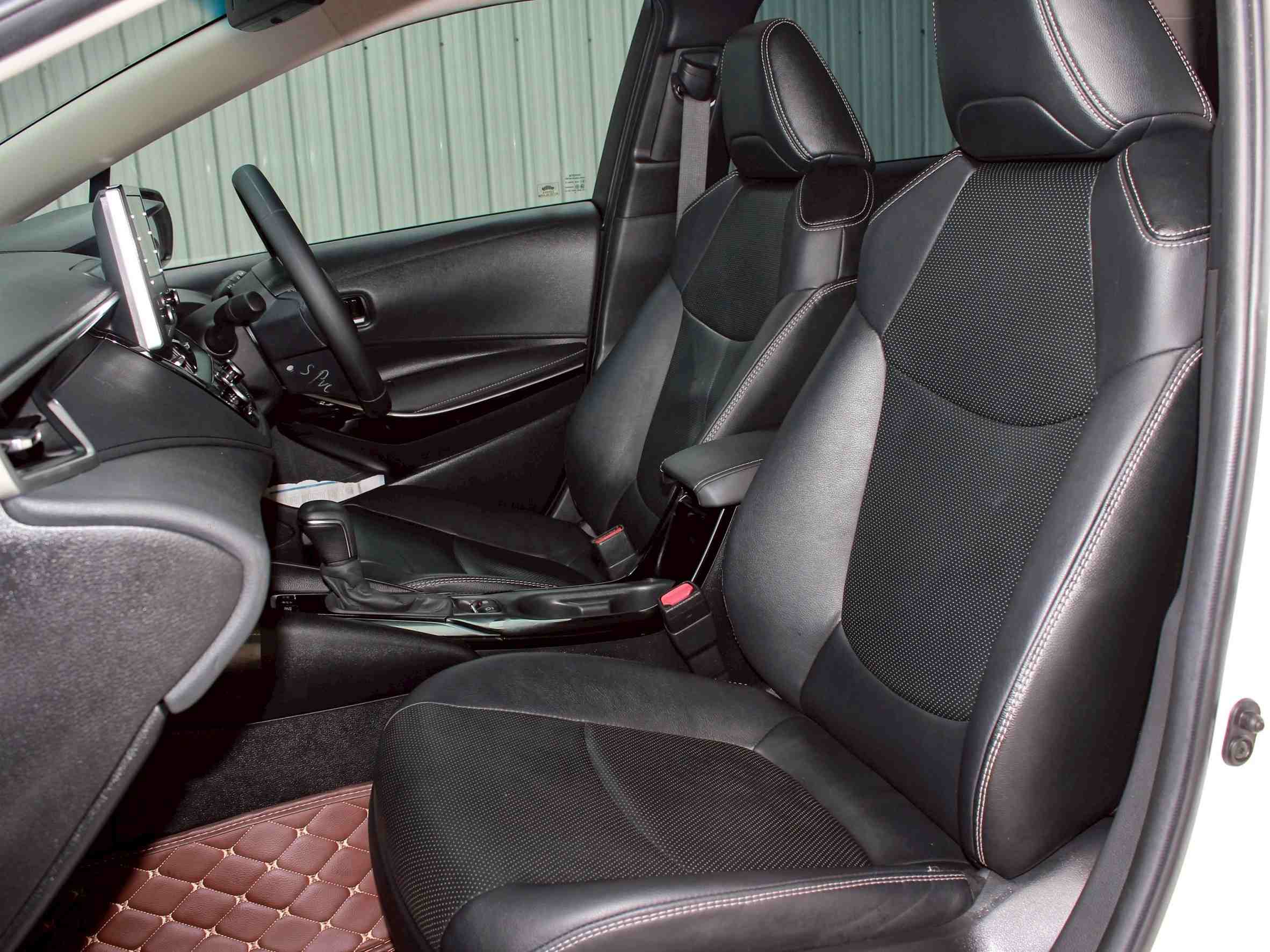 2019 TOYOTA COROLLA ALTIS 1.8 HYBRID HIGH