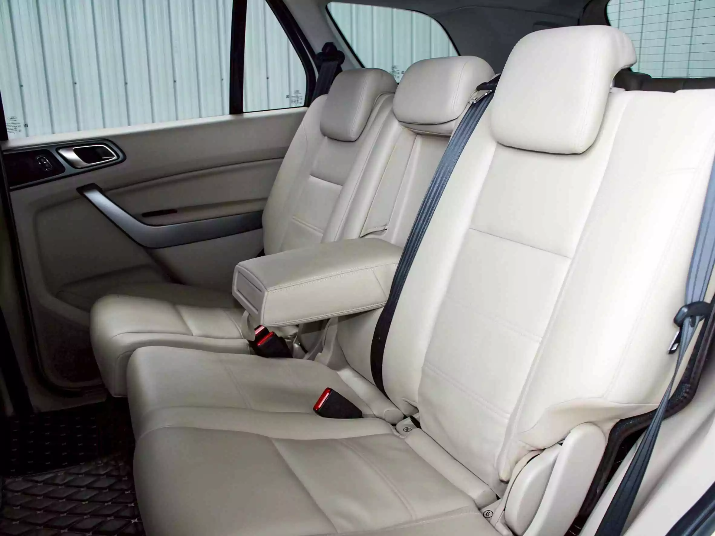 2015 FORD EVEREST 2.2 TITANIUM 2WD