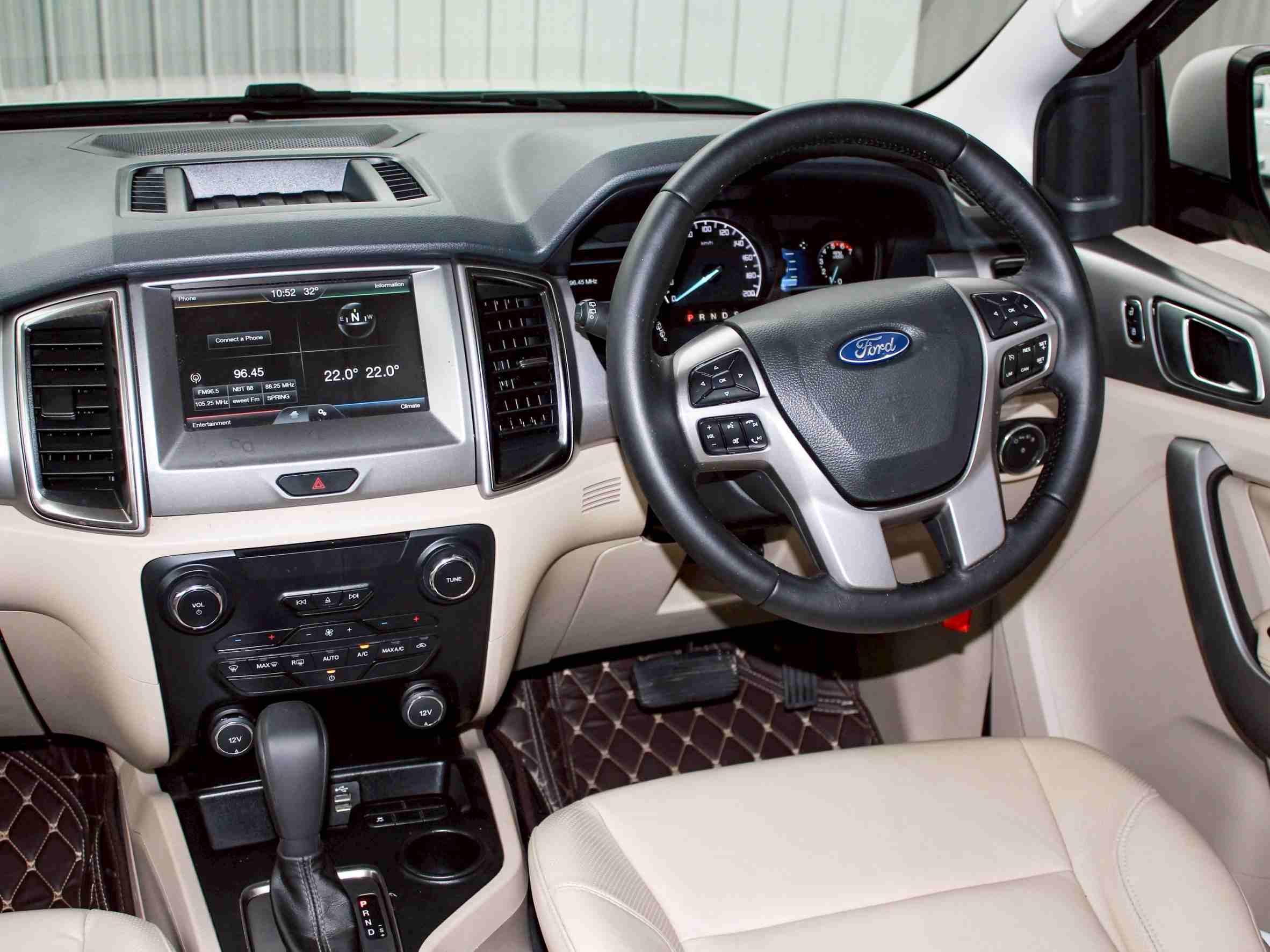 2015 FORD EVEREST 2.2 TITANIUM 2WD
