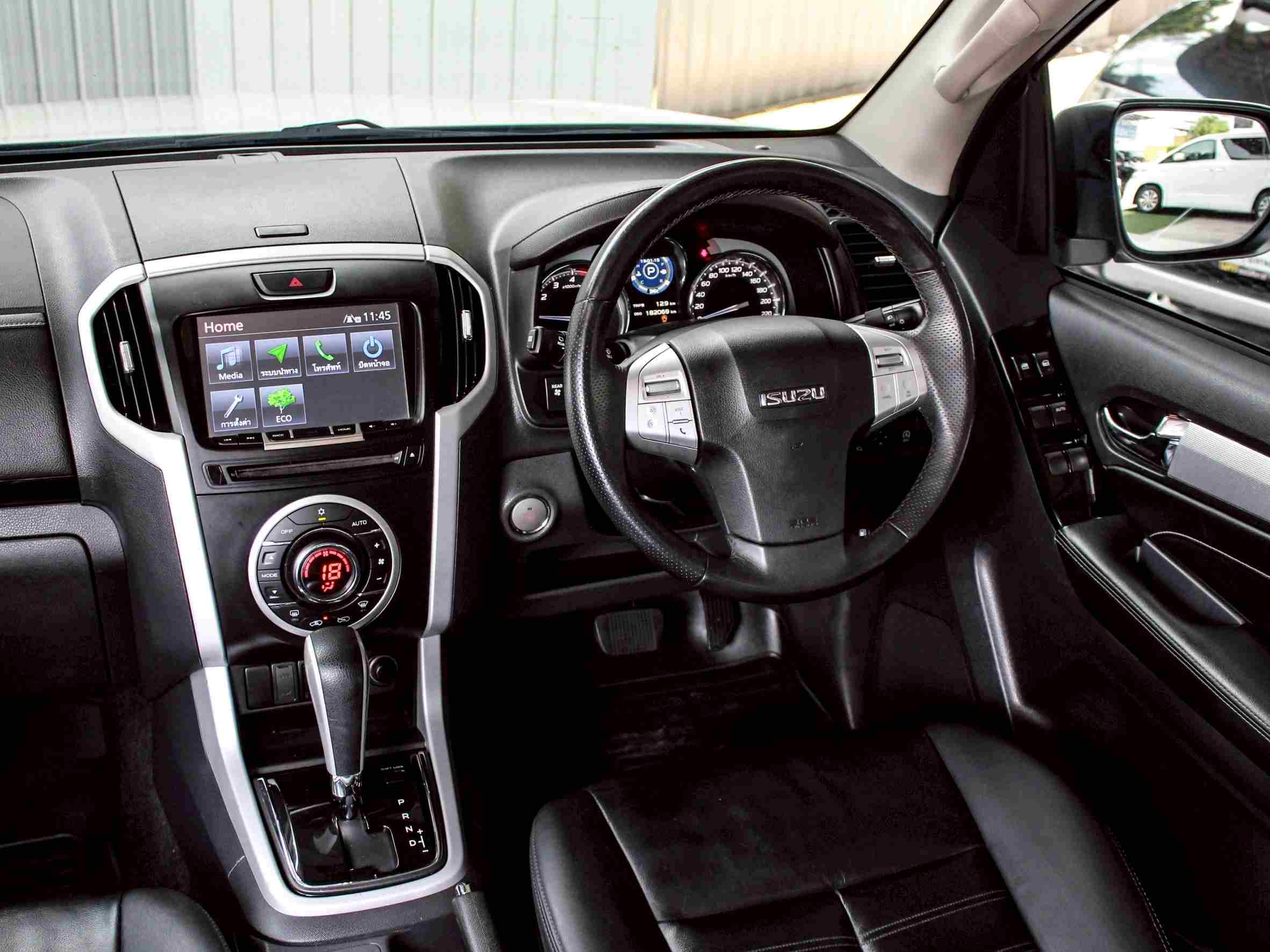 2019 ISUZU MUX 1.9 (DVD Navi