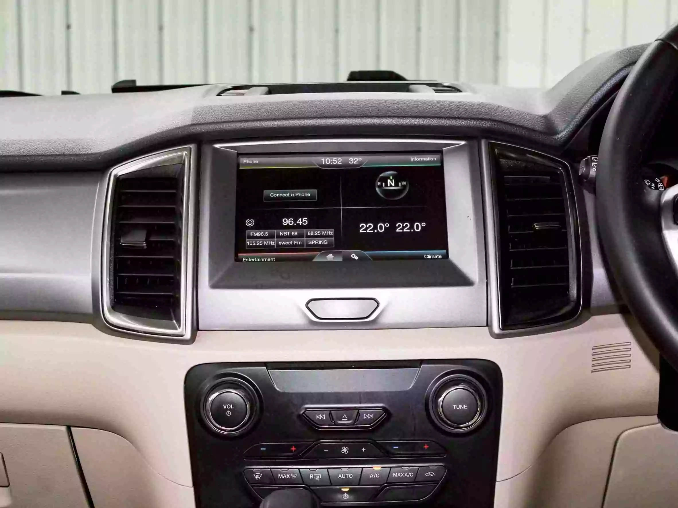 2015 FORD EVEREST 2.2 TITANIUM 2WD
