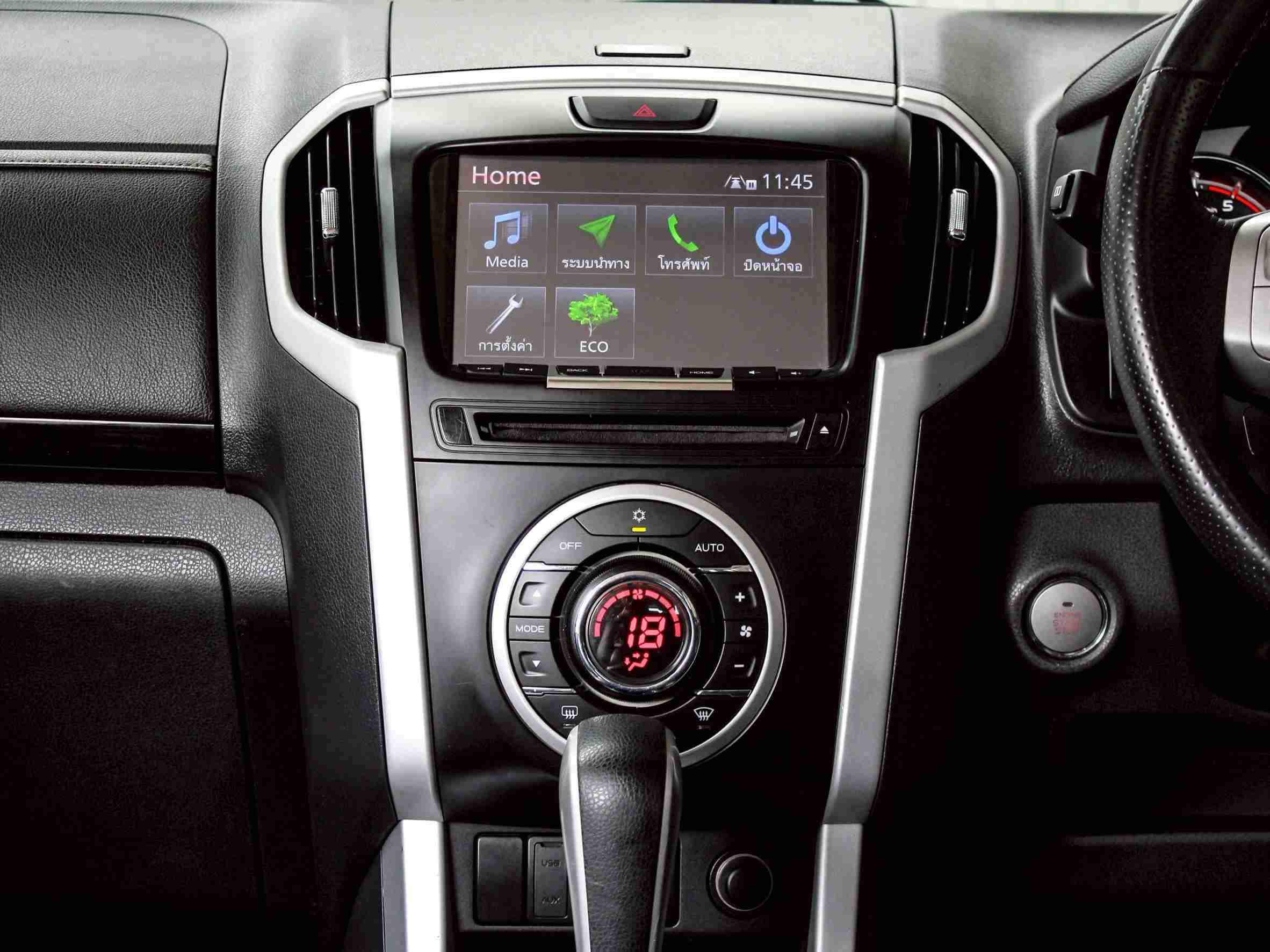 2019 ISUZU MUX 1.9 (DVD Navi