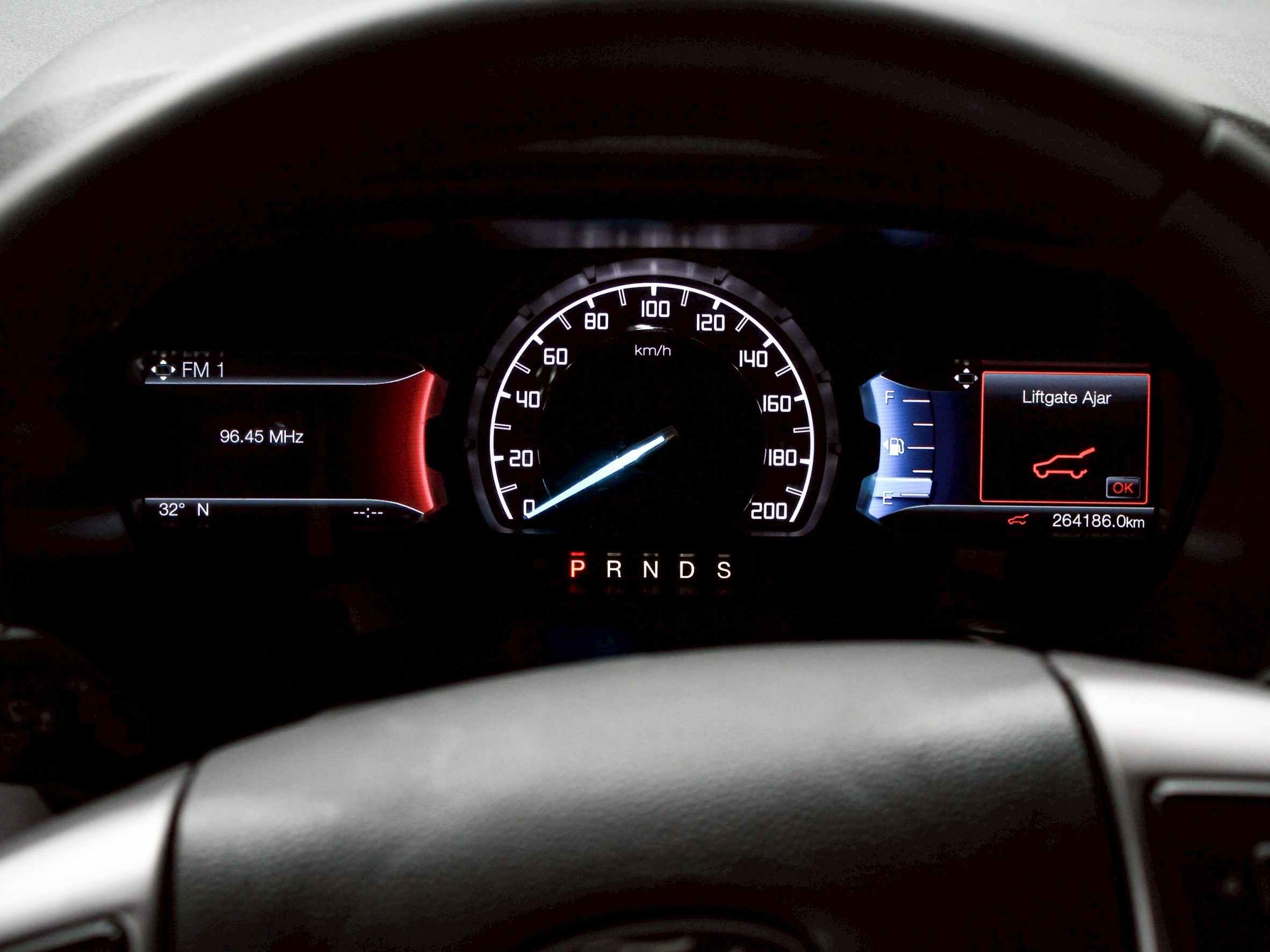 2015 FORD EVEREST 2.2 TITANIUM 2WD