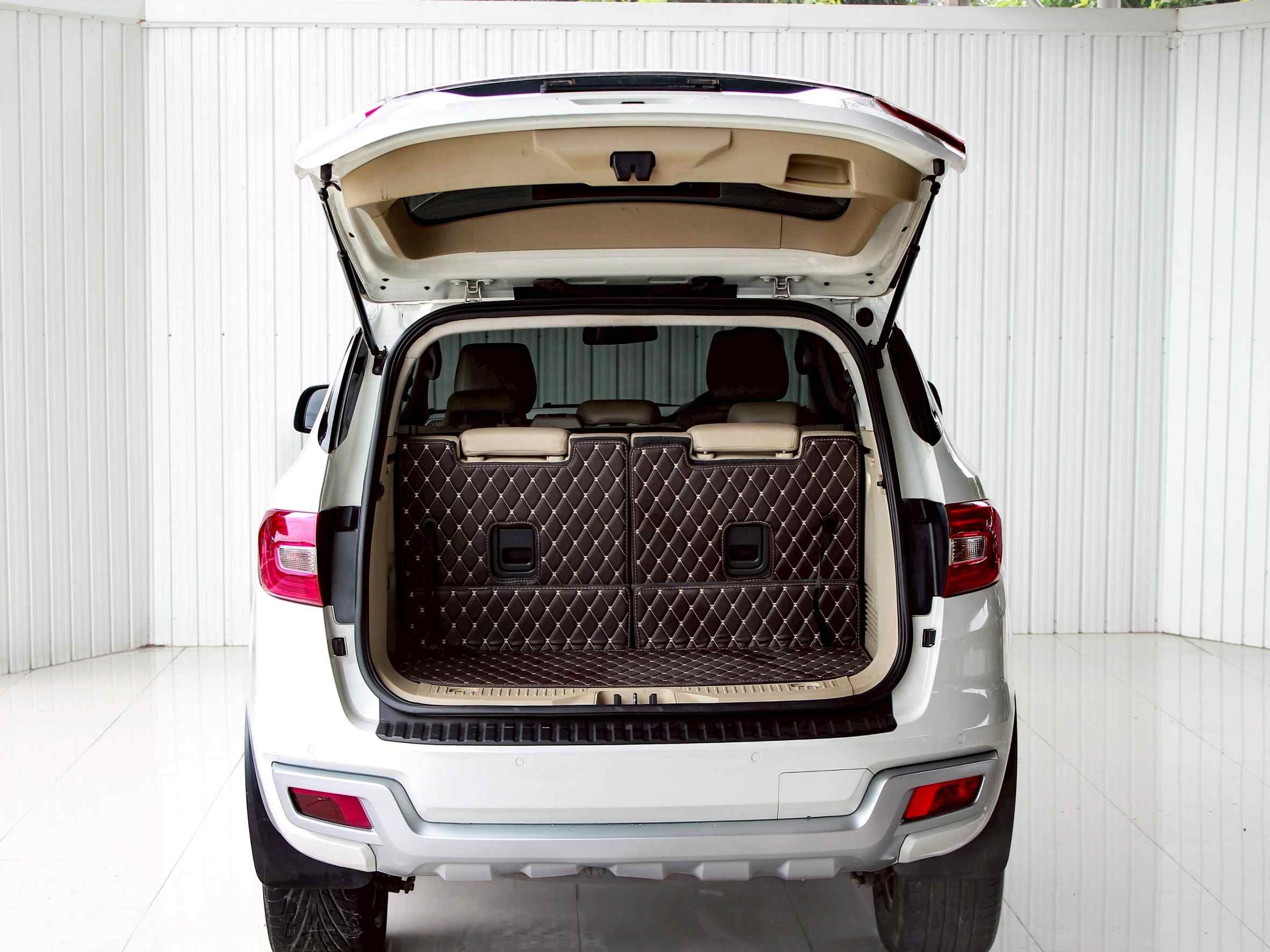 2015 FORD EVEREST 2.2 TITANIUM 2WD