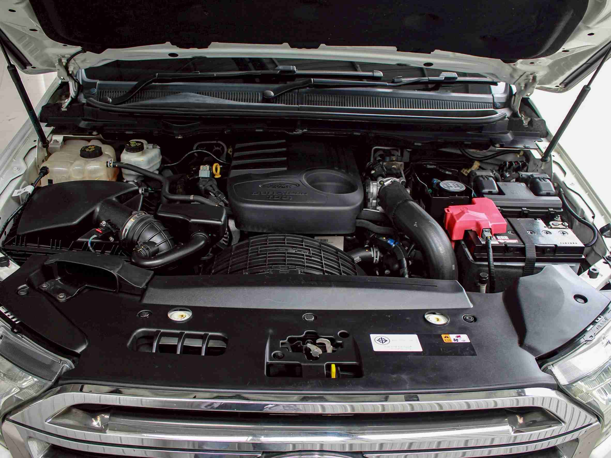 2015 FORD EVEREST 2.2 TITANIUM 2WD