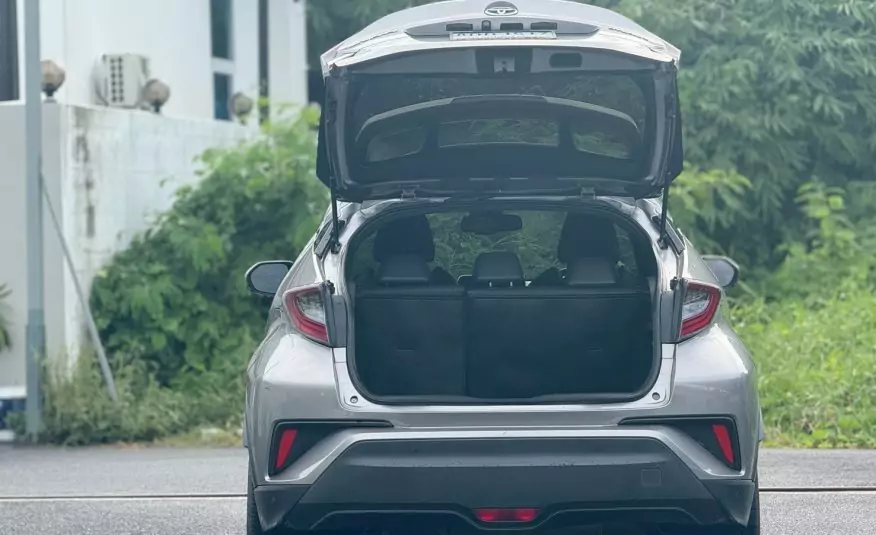 2018 TOYOTA CHR 1.8 HV Hi CVT (Hybrid)