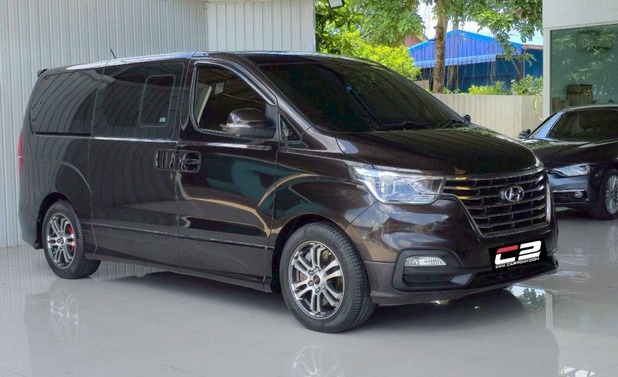2019 HYUNDAI H1 DELUXE