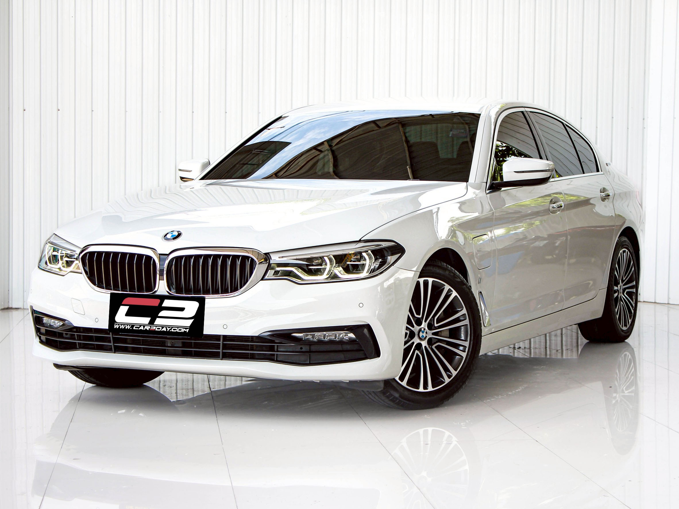 2019 BMW SERIES 5 530e 2.0 HIGHLINE