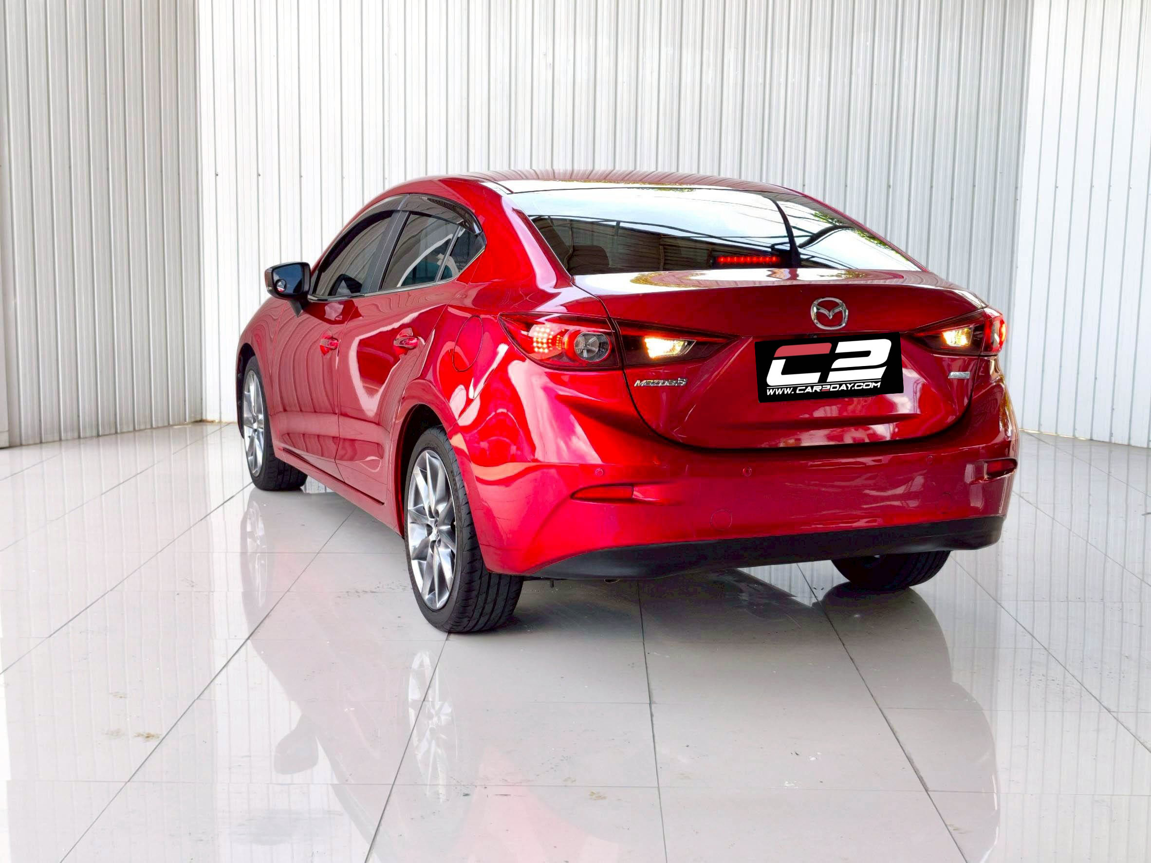 2019 MAZDA MAZDA3 2.0 S