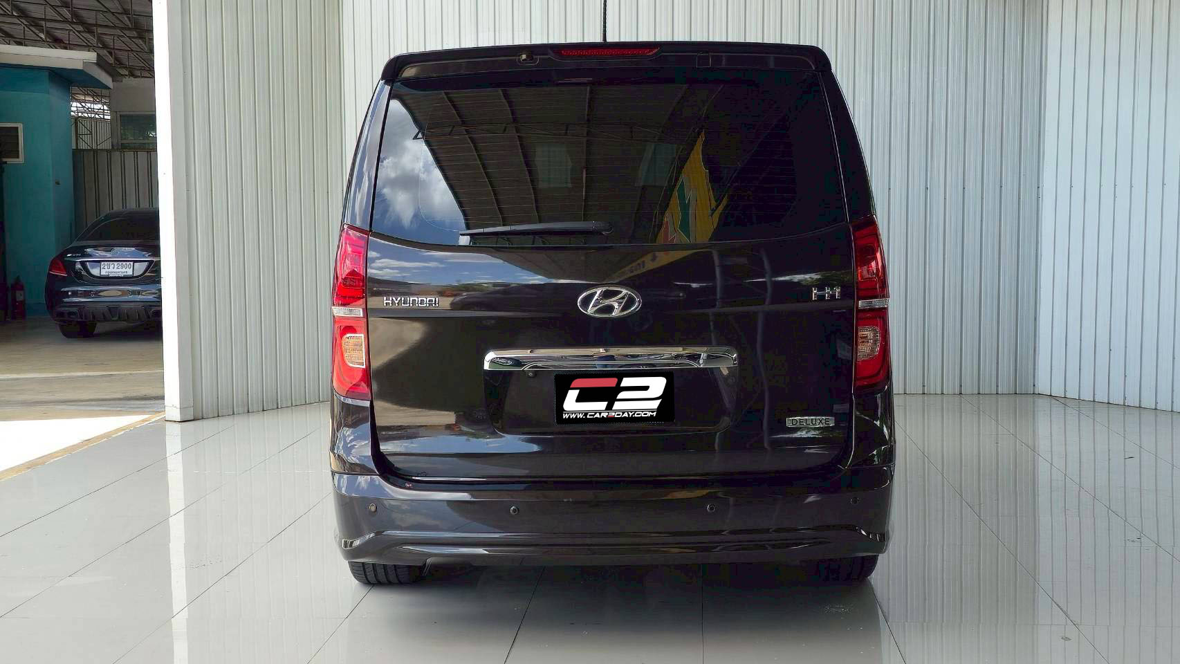 2019 HYUNDAI H1 DELUXE