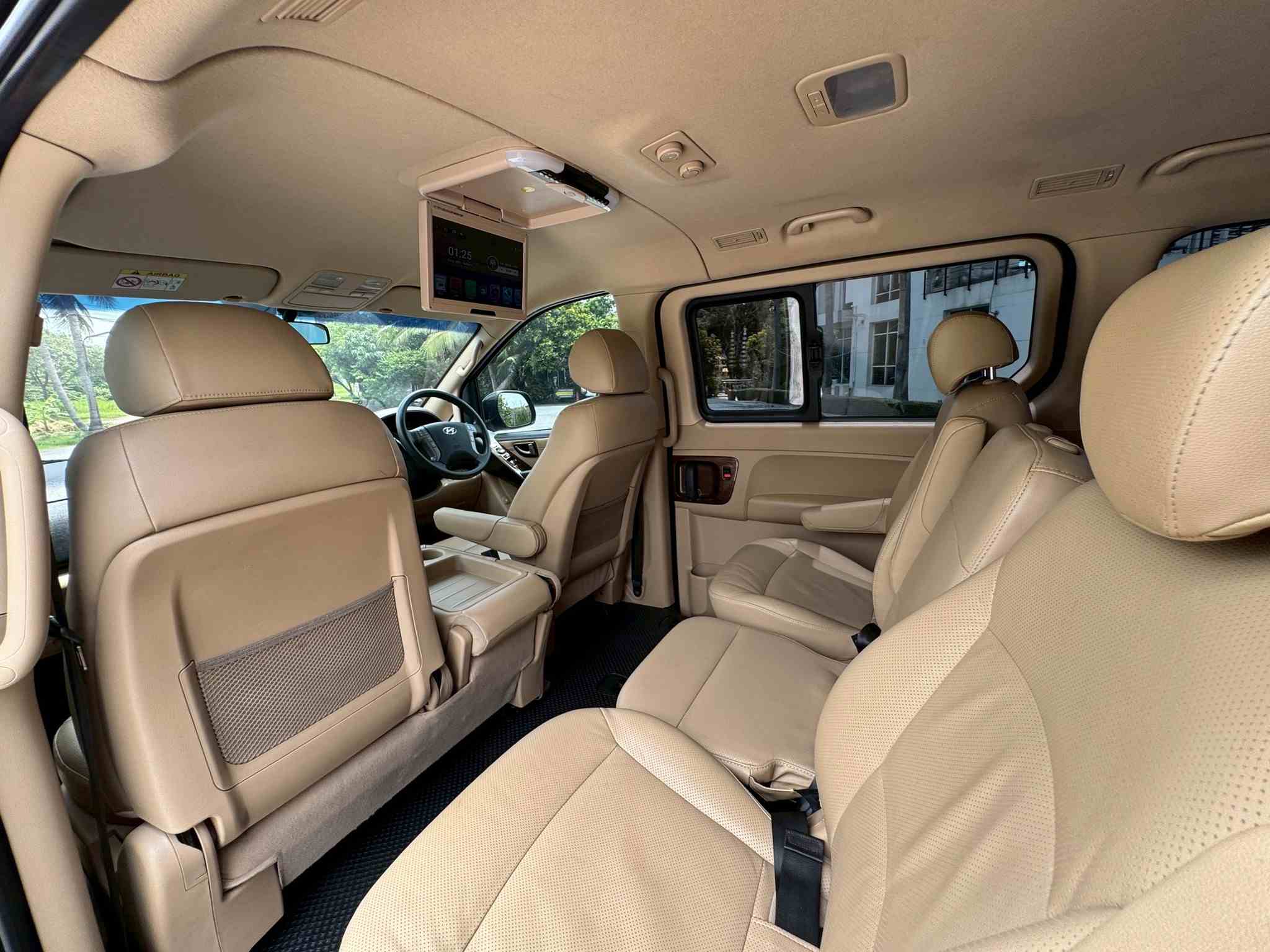 2019 Hyundai H1 Elite