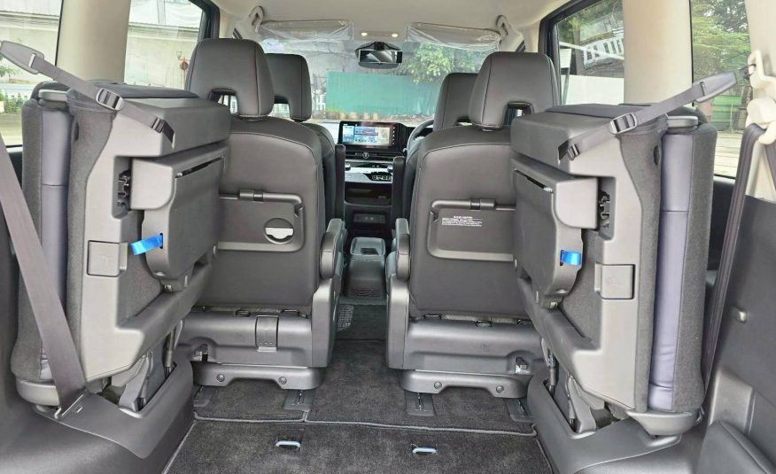 2025 Nissan SERENA e-POWER Highway Star