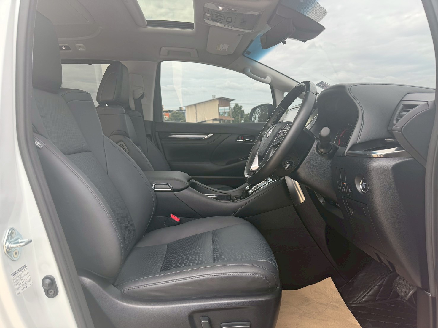2022 TOYOTA ALPHARD 2.5 SC PACKAGE