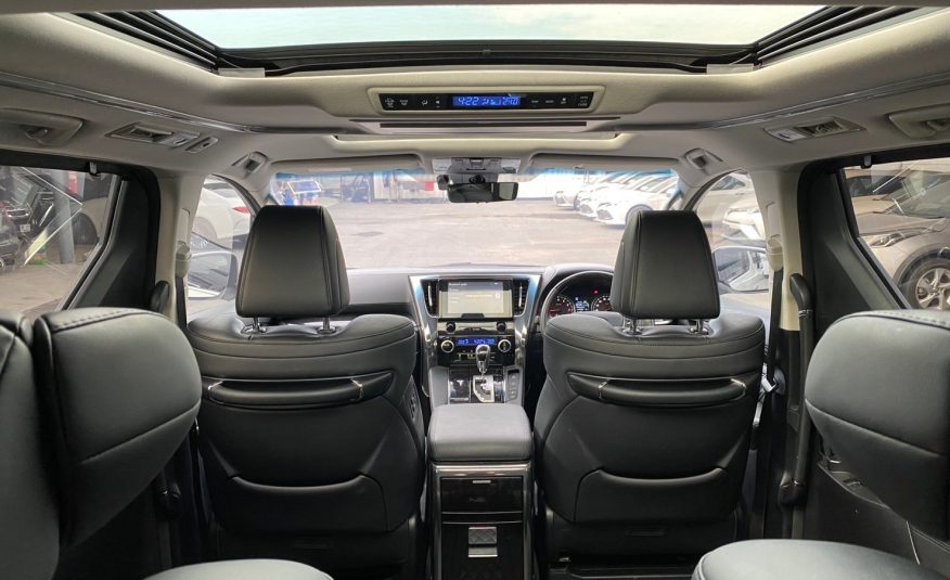 2022 TOYOTA ALPHARD 2.5 SC PACKAGE