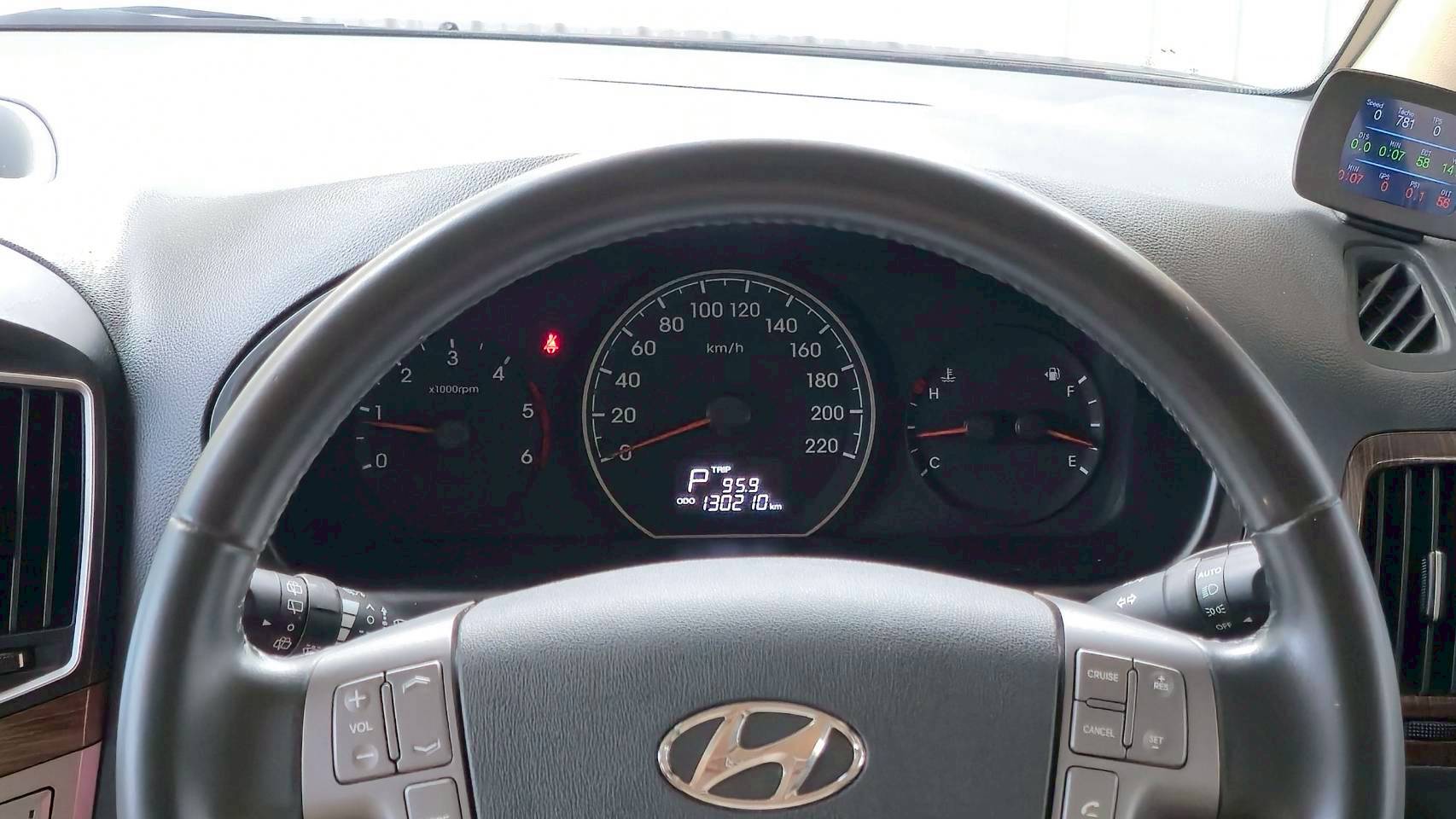 2019 HYUNDAI H1 DELUXE