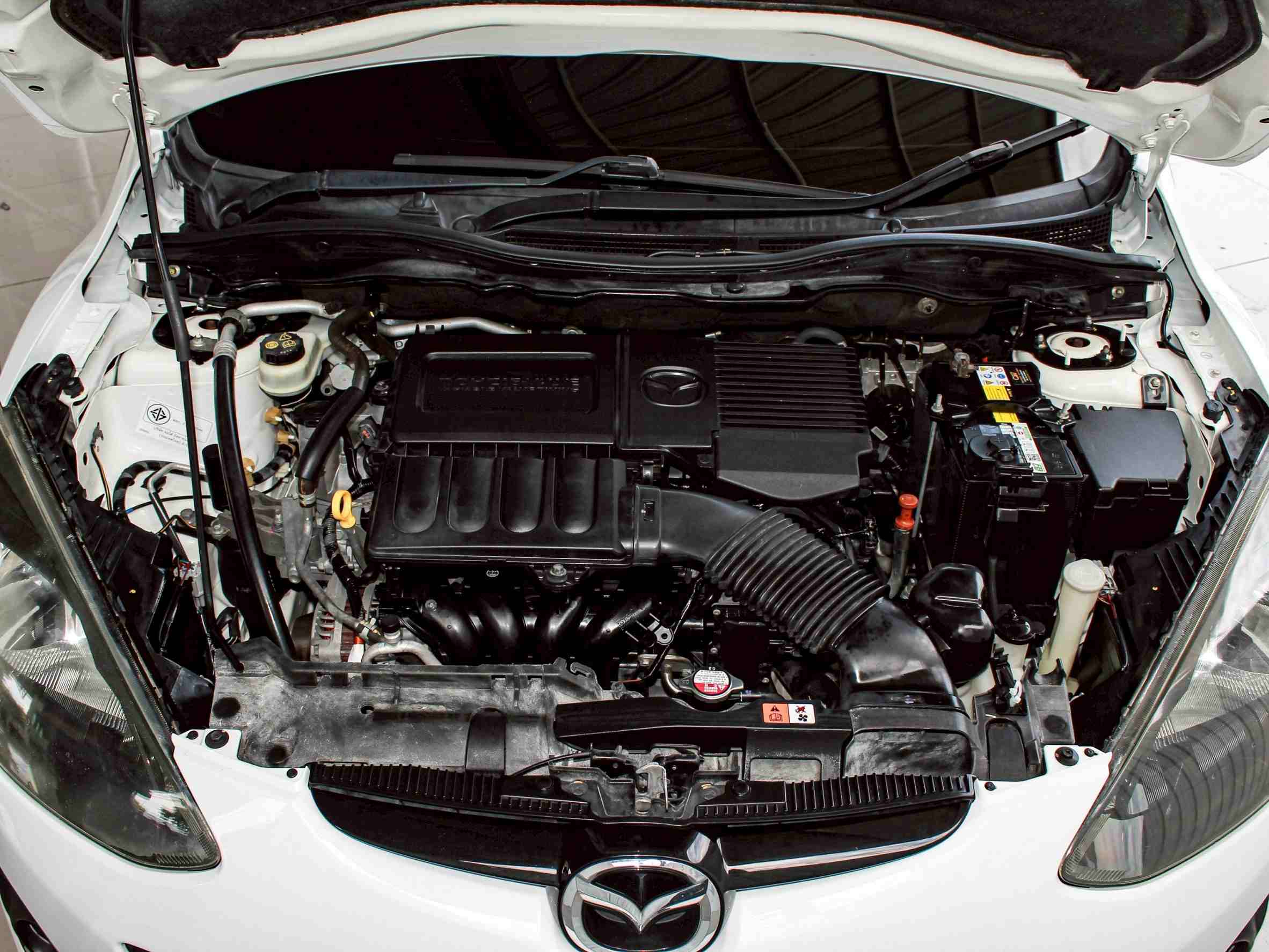 2012 MAZDA MAZDA2 1.5 Spirit