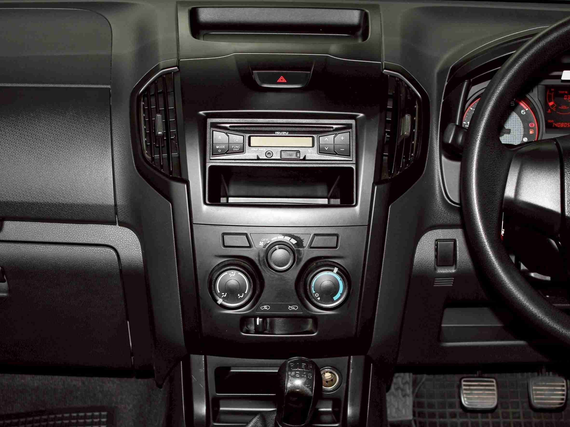 2018 ISUZU DMAX CAB-4 1.9 Ddi S