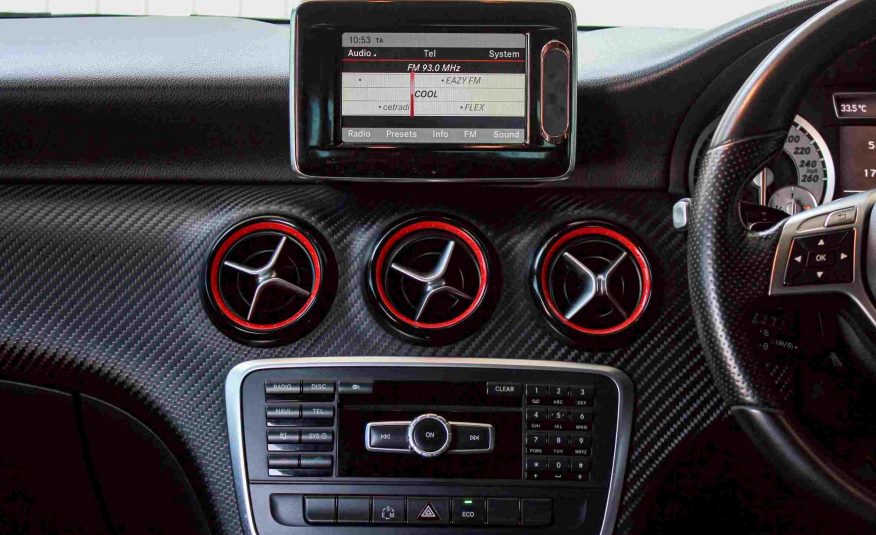 2013 Benz A250 AMG Sport 2.0 W176 Sport Hatchback