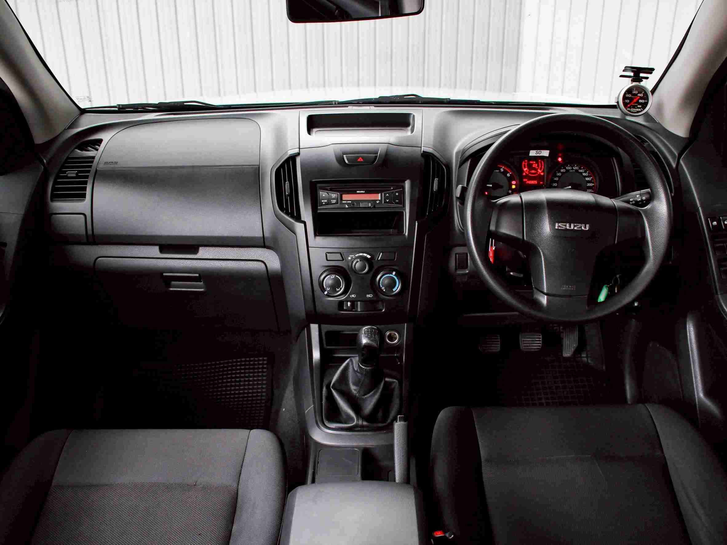 2018 ISUZU DMAX CAB-4 1.9 Ddi S