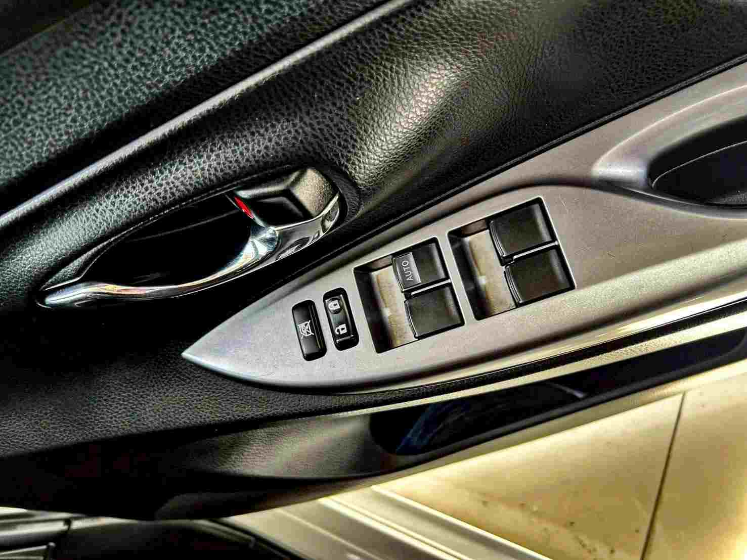 2014 TOYOTA YARIS 1.2 G
