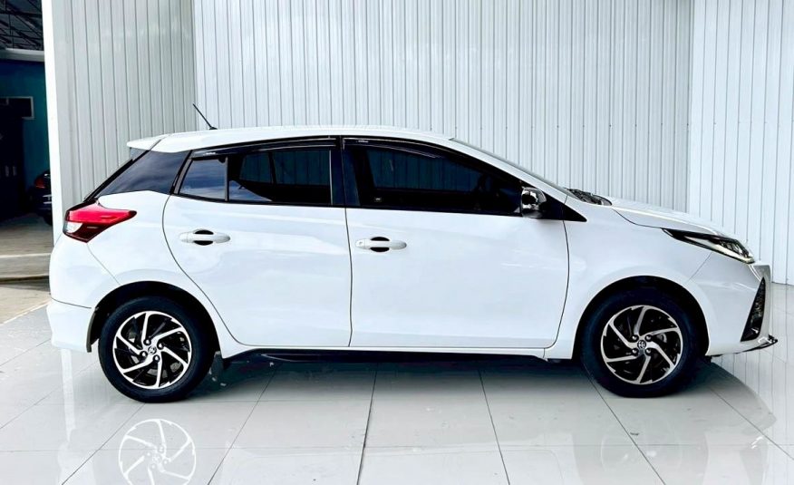 2022 TOYOTA YARIS 1.2 SPORT