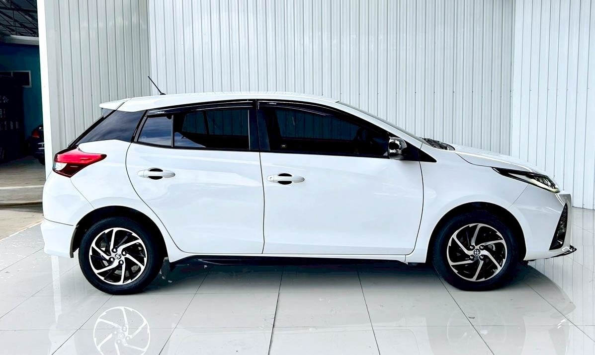 2022 TOYOTA YARIS 1.2 SPORT