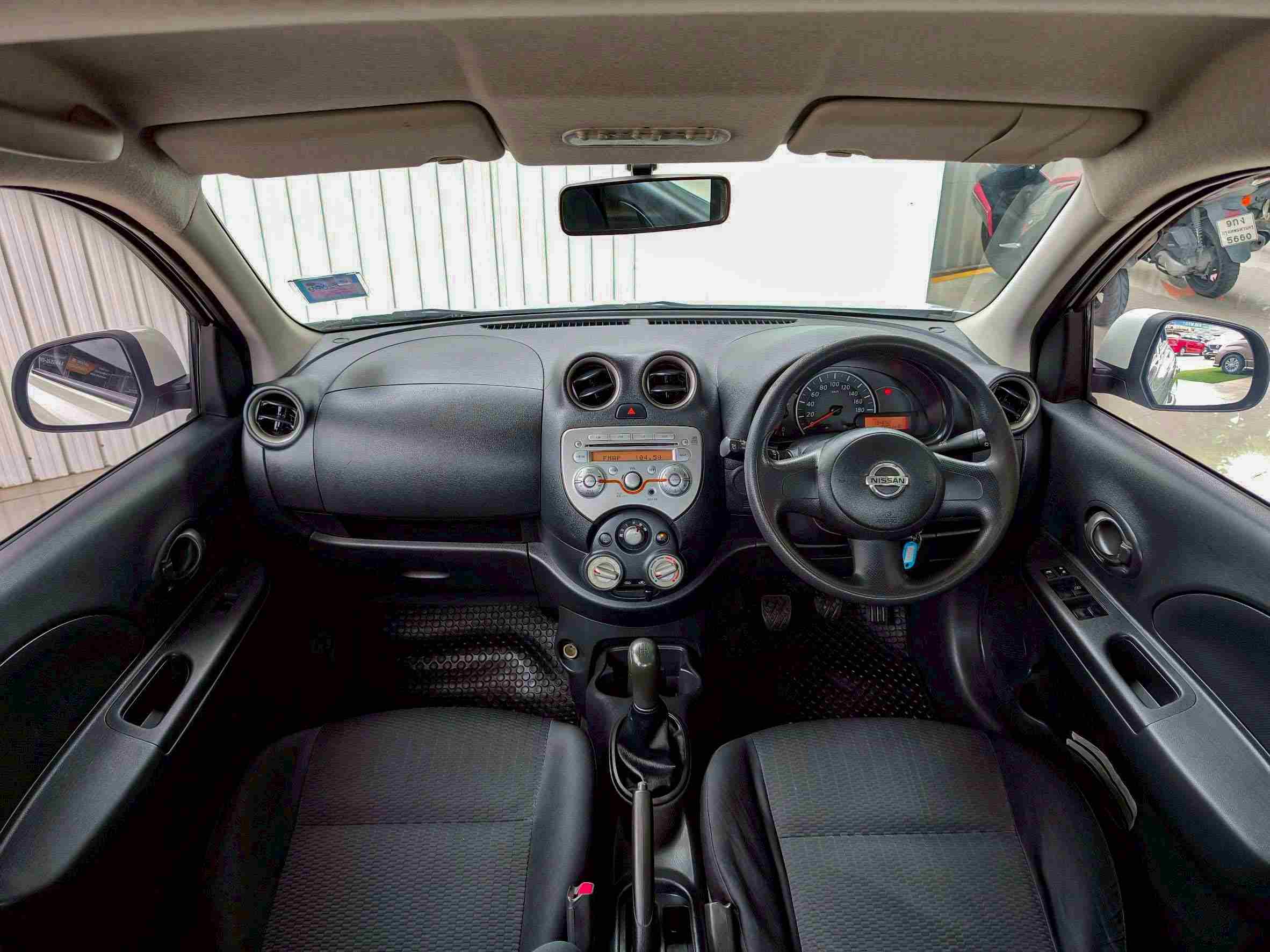 2010 NISSAN MARCH 1.2 E