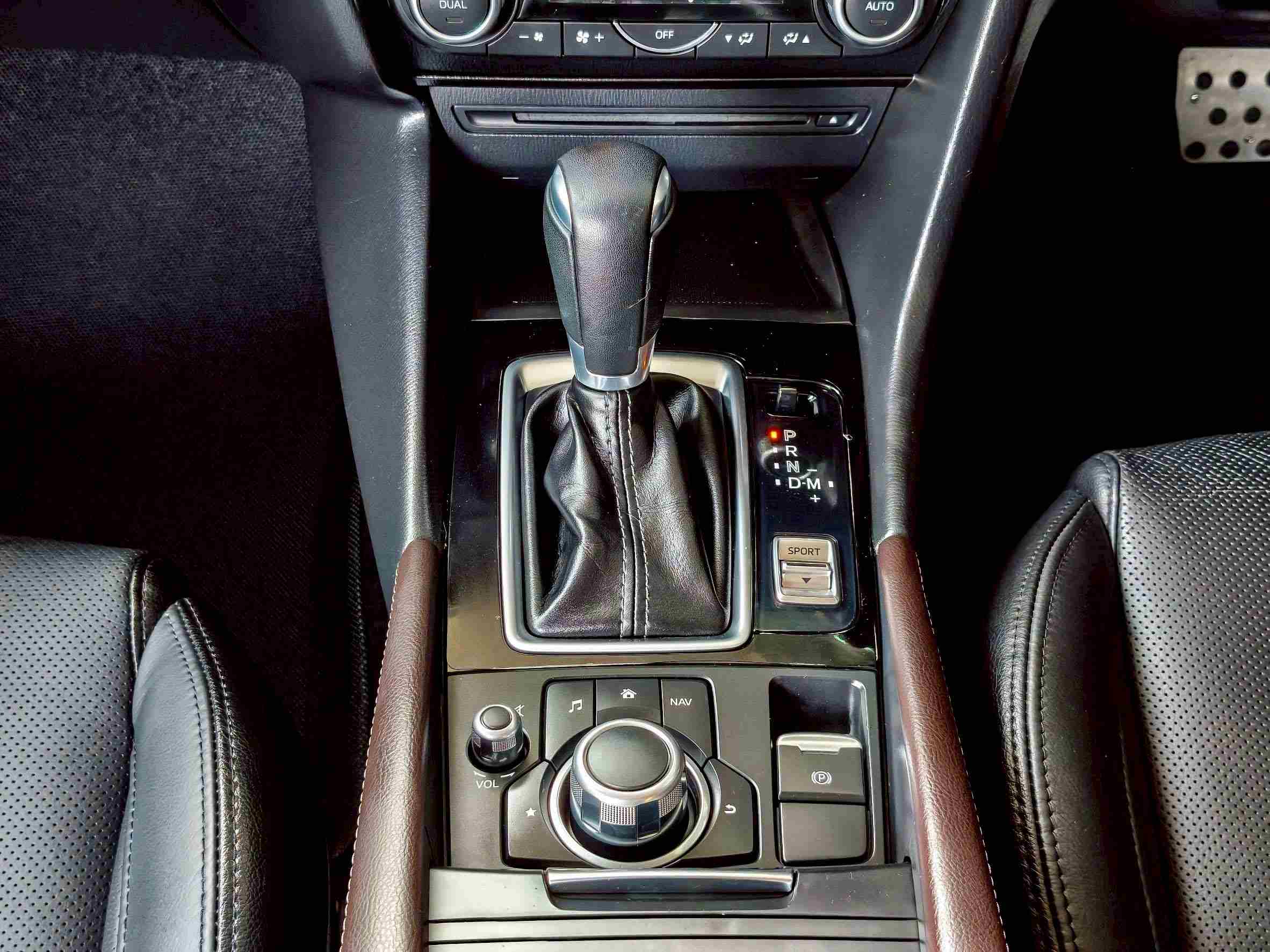 2019 MAZDA MAZDA3 2.0 S