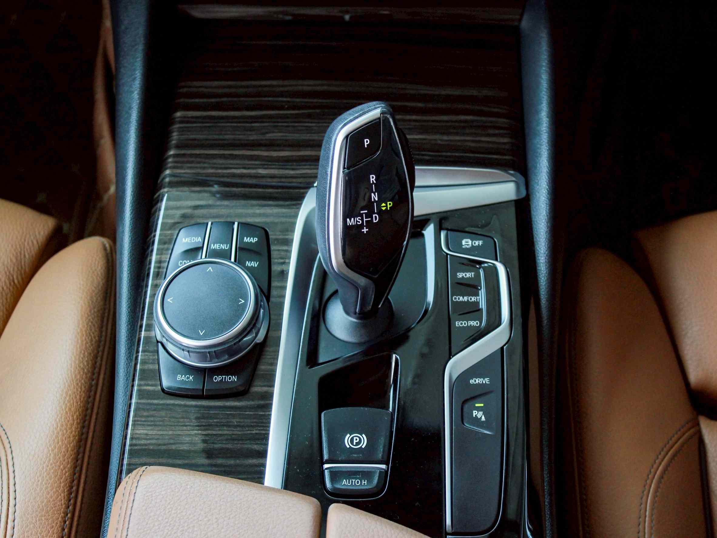 2019 BMW SERIES 5 530e 2.0 HIGHLINE