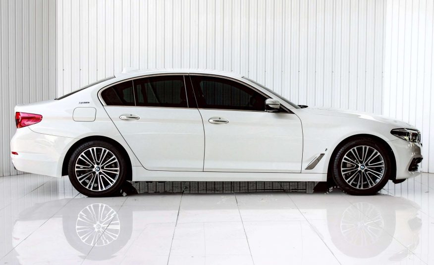 2019 BMW SERIES 5 530e 2.0 HIGHLINE